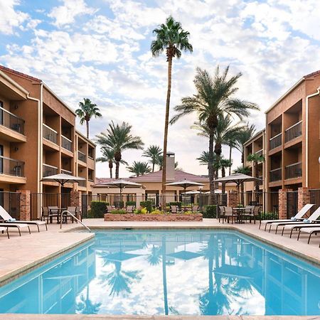 Courtyard By Marriott Las Vegas Convention Center Exterior photo