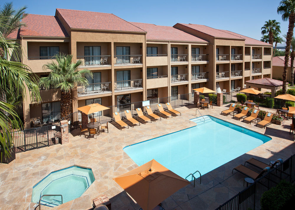 Courtyard By Marriott Las Vegas Convention Center Exterior photo